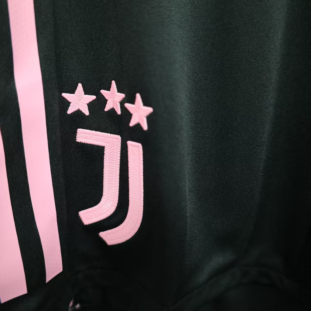 Player Version Juventus Shorts 25/26 Away Football Kit product image 8