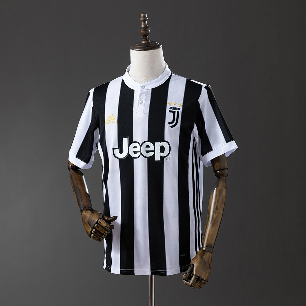 Juventus Jersey 2017/18 Home Retro Football Kit product image 1