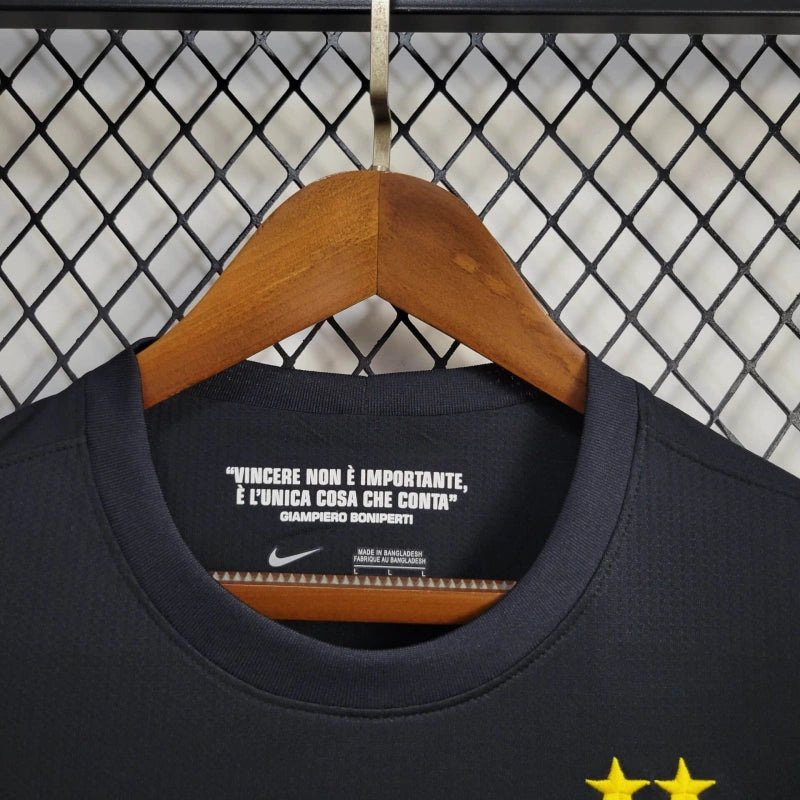 Retro Juventus Away Kit 12/13 Football Jersey product image 10