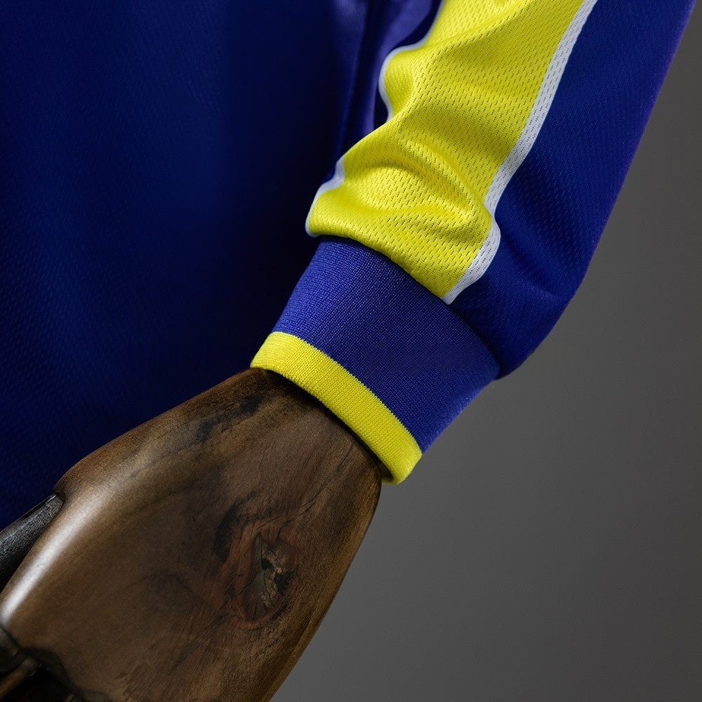 Juventus Jersey 1995-96 Away Retro Kit Long Sleeves product image 3