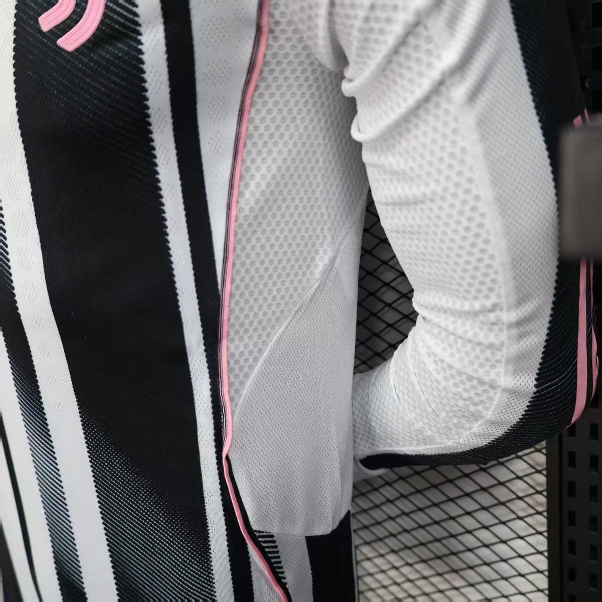 Player Version Juventus Jersey 25/26 Home Long Sleeves product image 6