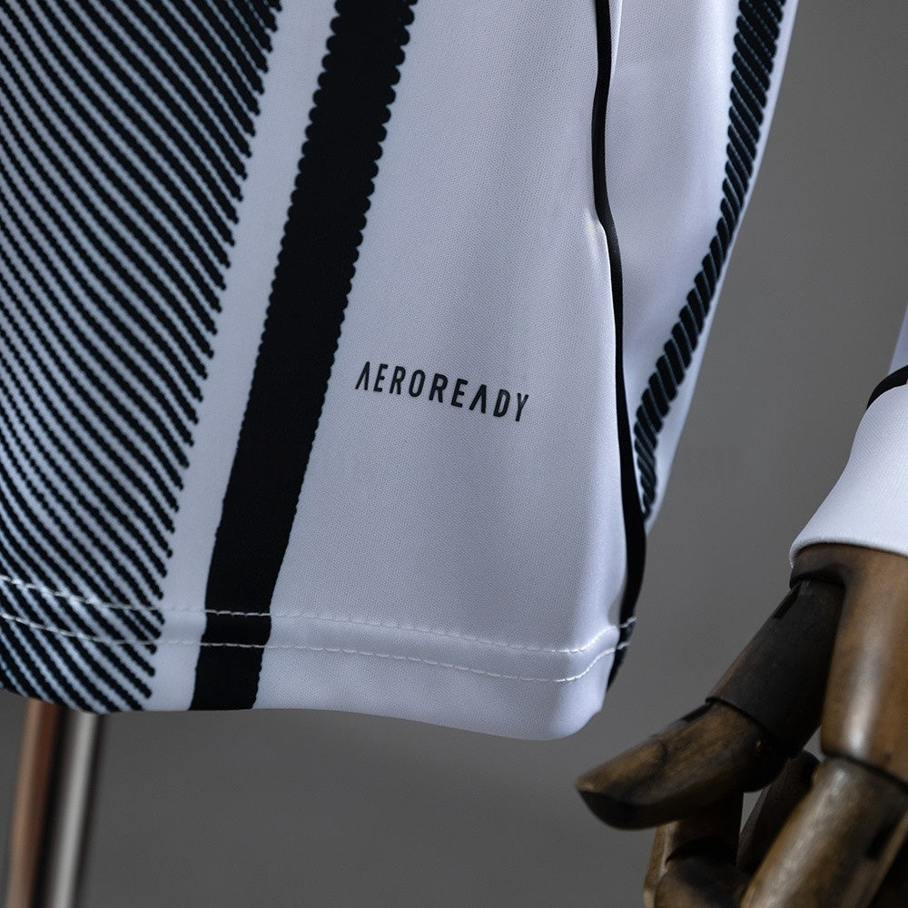 Juventus Jersey 25/26 Home Football Kit Long Sleeves product image 4