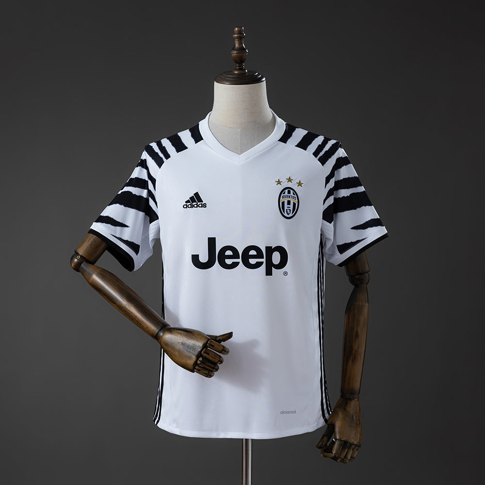 Retro Juventus Third Jersey 2016-2017 Football Kit Soccer product image 1