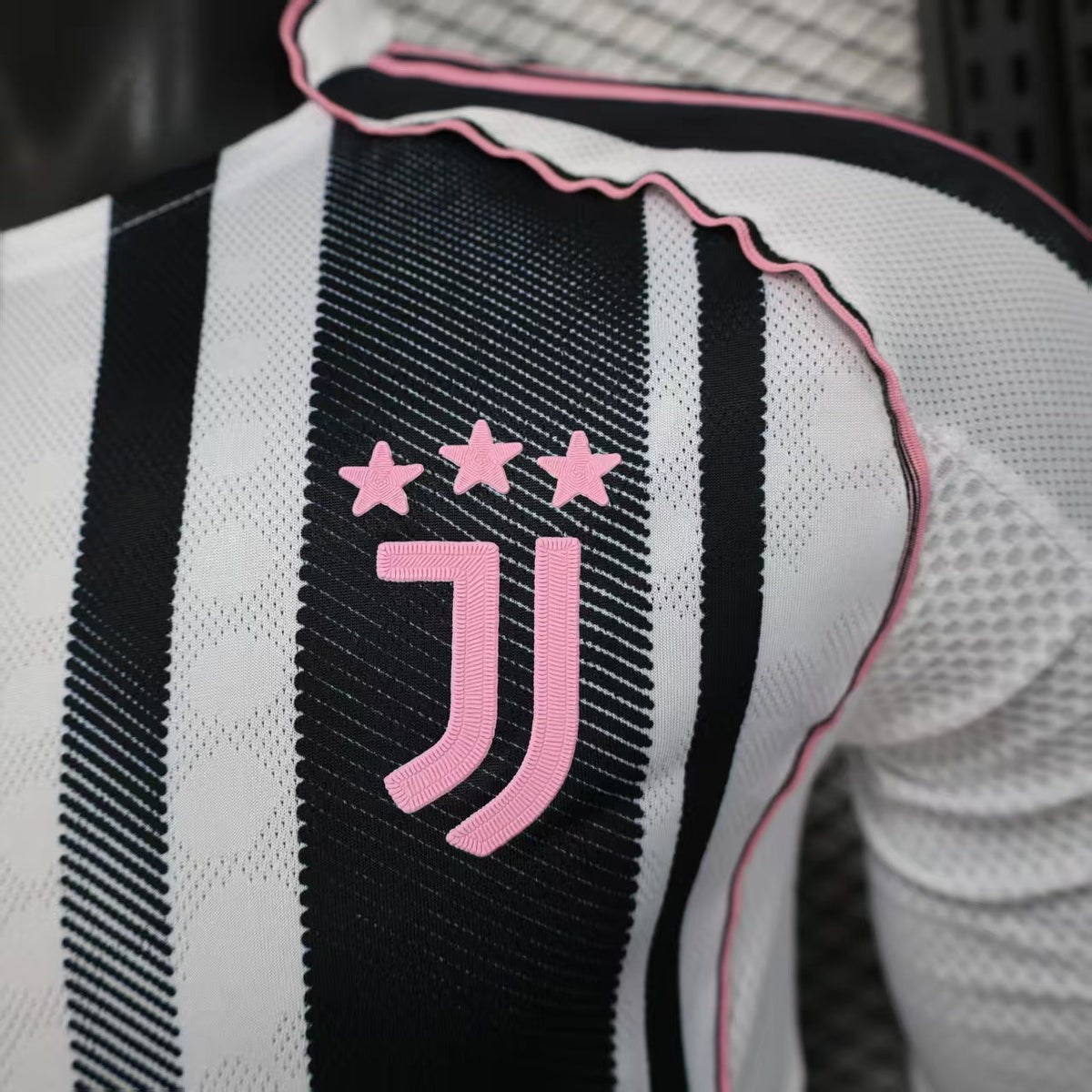 Player Version Juventus Jersey 25/26 Home Long Sleeves product image 9
