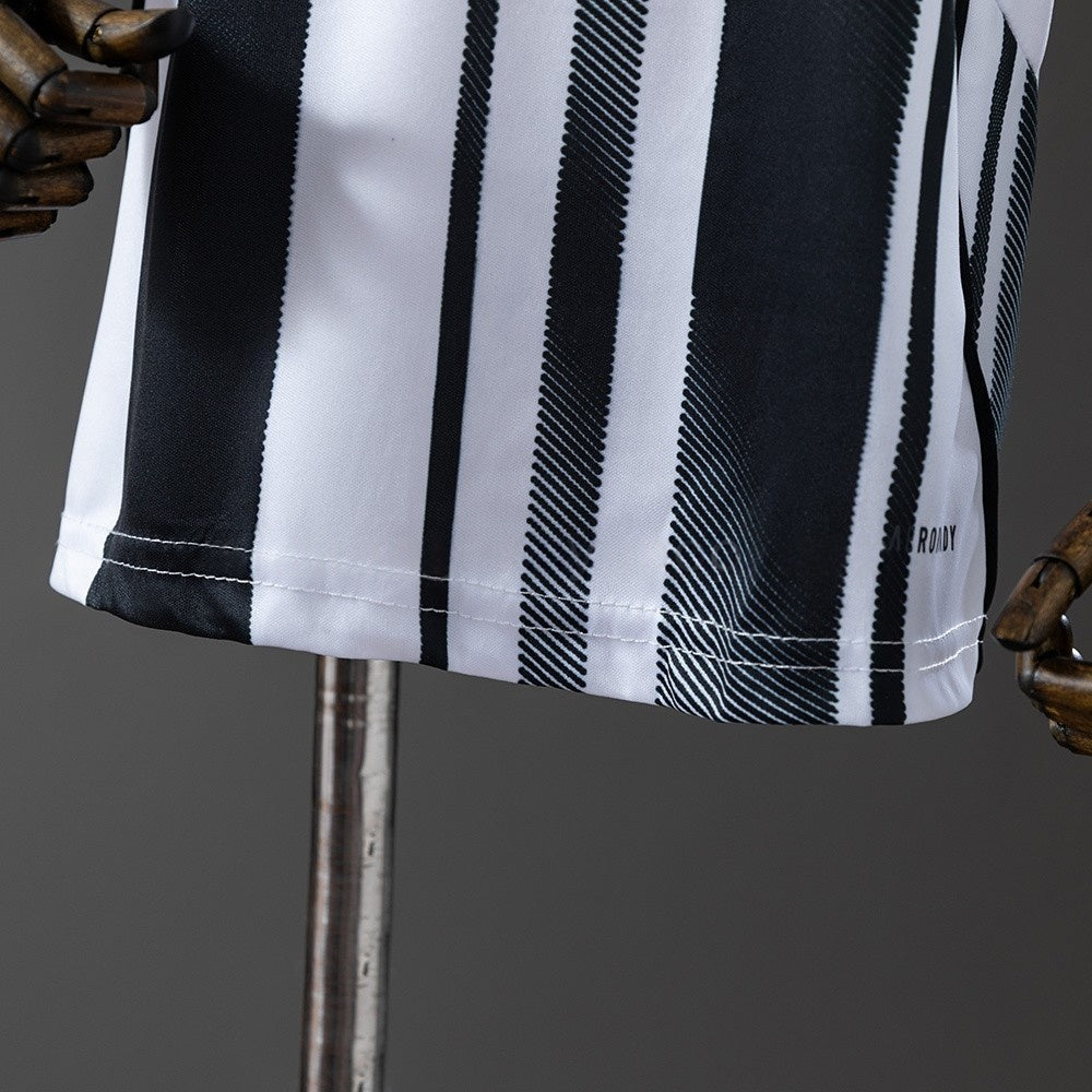 Kids Juventus Jersey 25/26 Home Football Kit product image 9