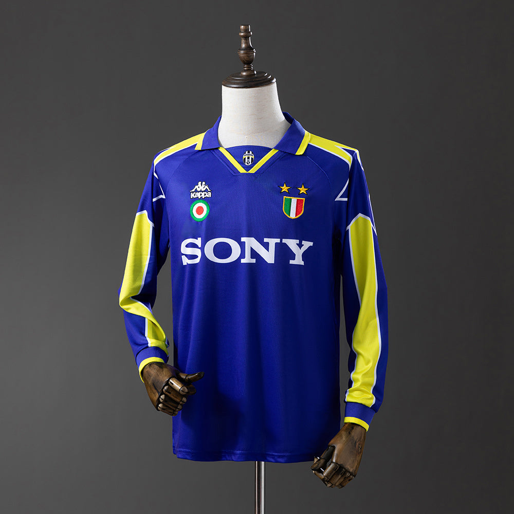 Juventus Jersey 1995-96 Away Retro Kit Long Sleeves product image 1