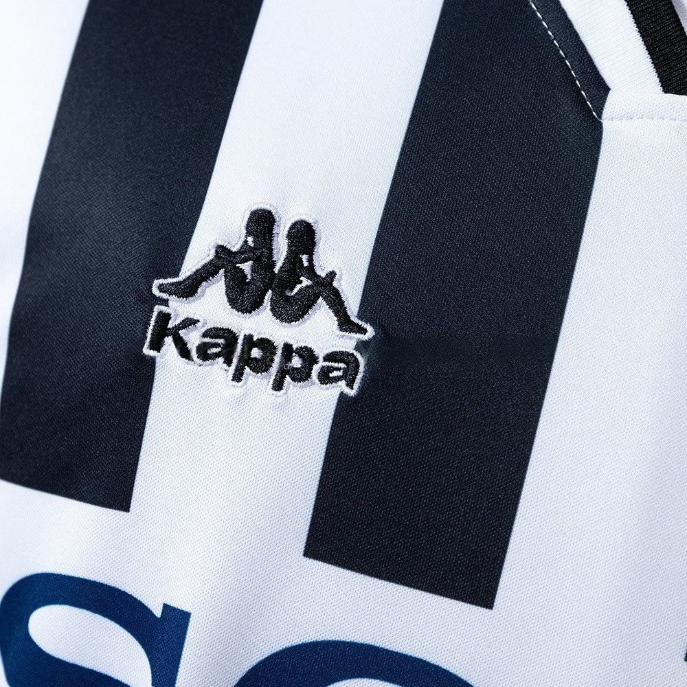 Juventus Jersey 1995-97 Home Retro Football Kit product image 4