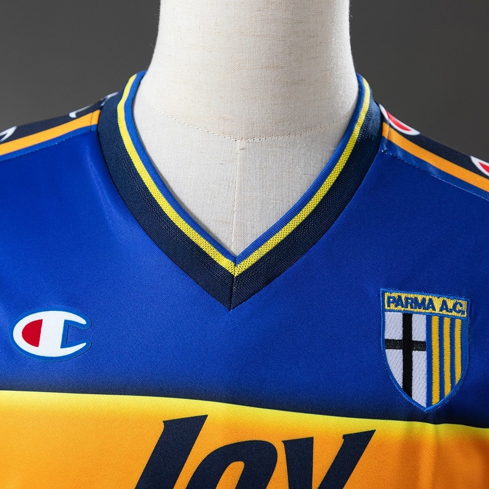 Parma Jersey 2001-02 Home Retro Football Kit product image 7