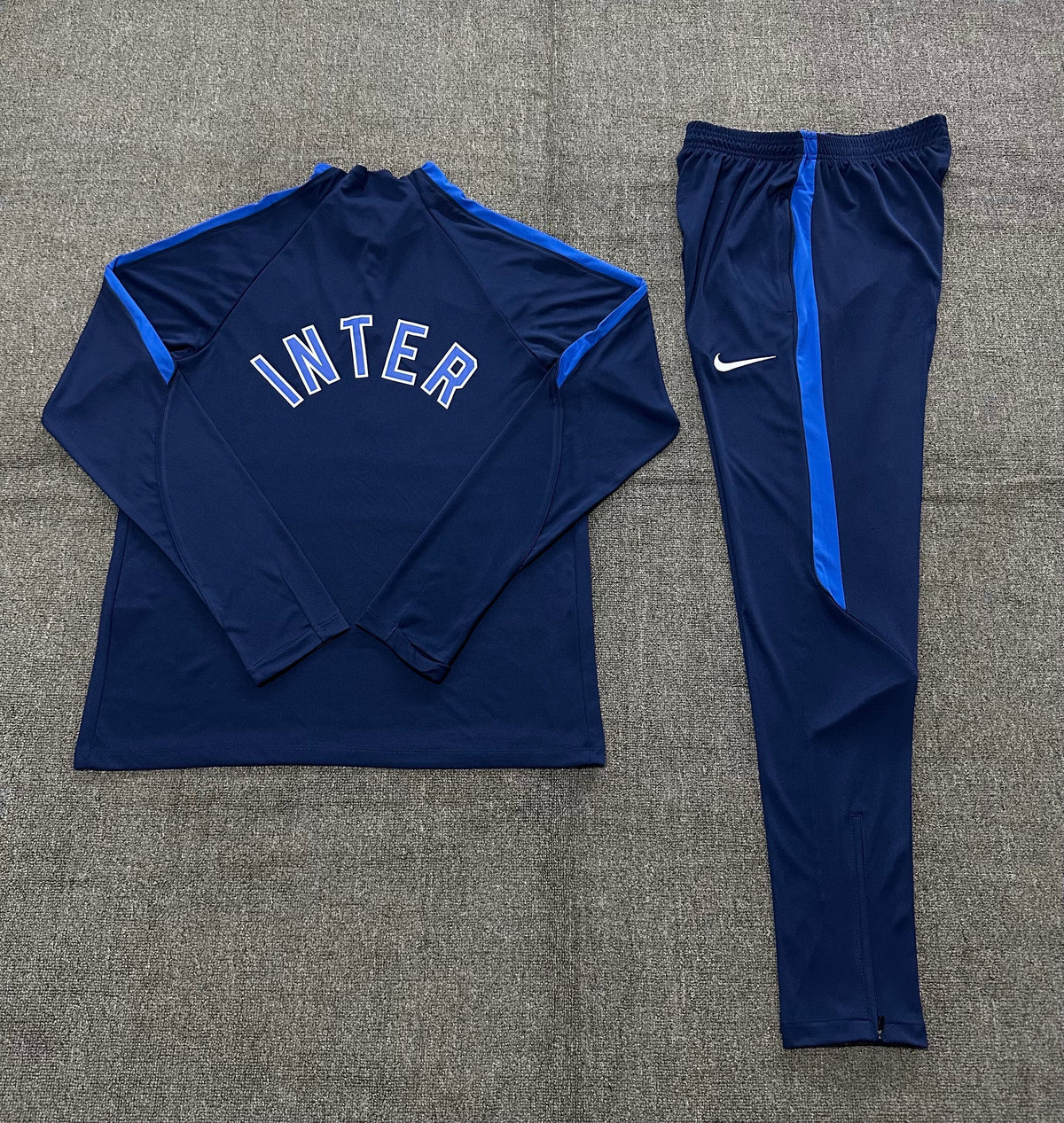 Kids Inter Milan Training Tracksuits 2026-2027 Football Kit product image 2