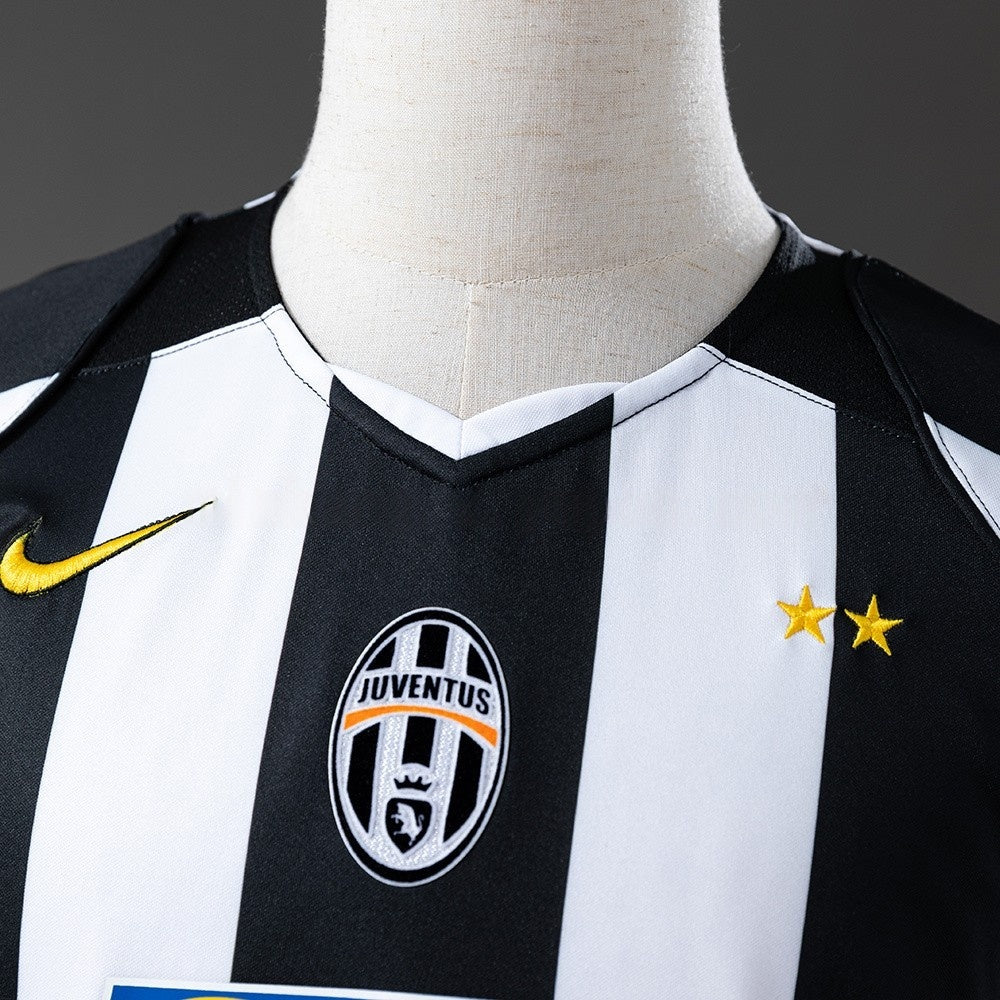 Juventus Jersey 2004-05 Home Retro Football Kit product image 8