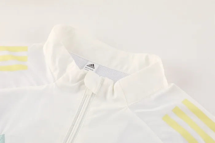 JUV Windbreaker 25/26 Football Kit Soccer Jersey product image 3
