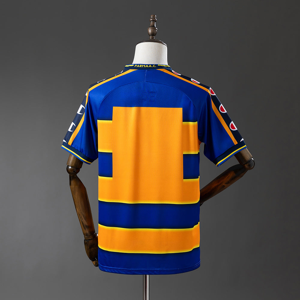 Parma Jersey 2001-02 Home Retro Football Kit product image 2
