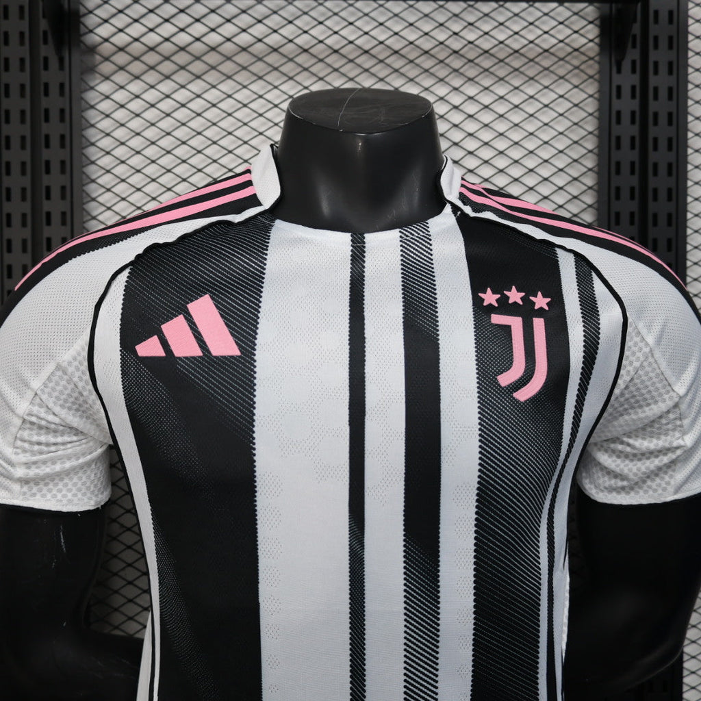 Player Version Juventus Jersey 25/26 Home Football Kit product image 9