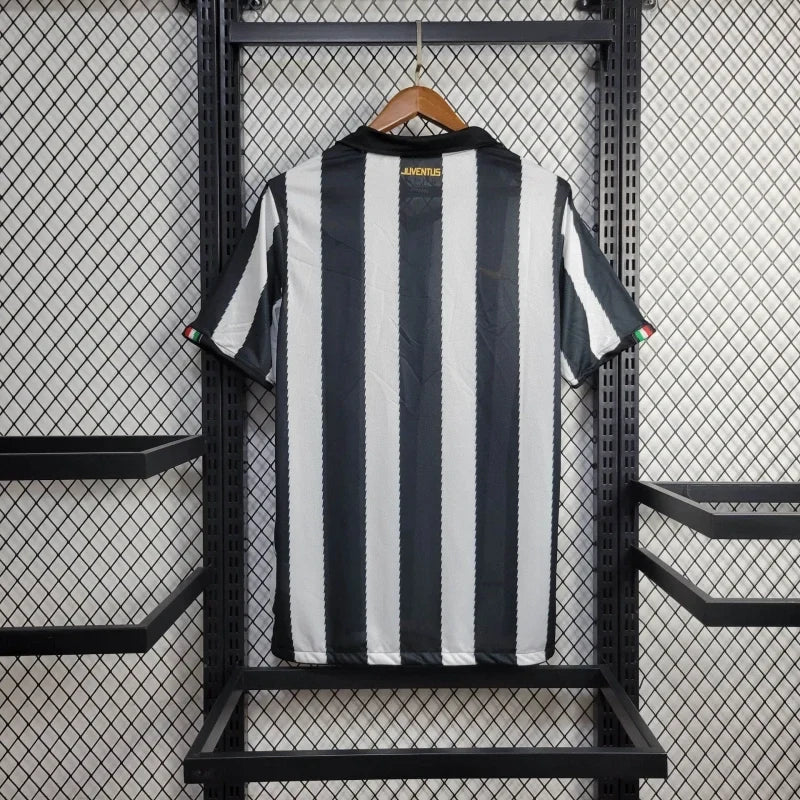 Retro Juventus Jersey Home Kit 2010/11 Football Soccer Shirt product image 5