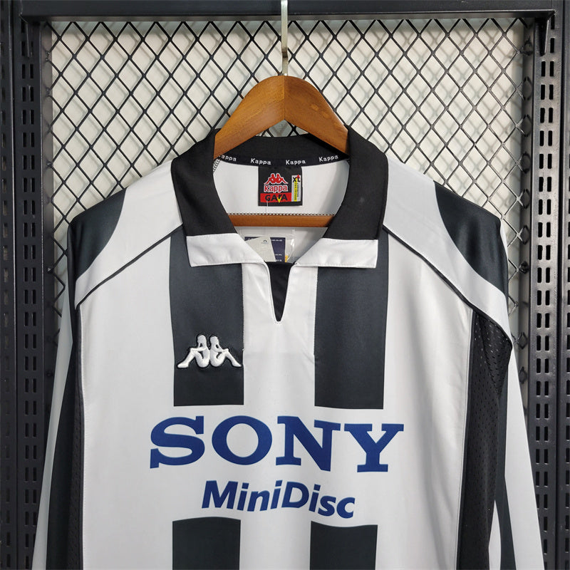 Juventus Jersey 97/98 Long Sleeve history retro Football product image 6