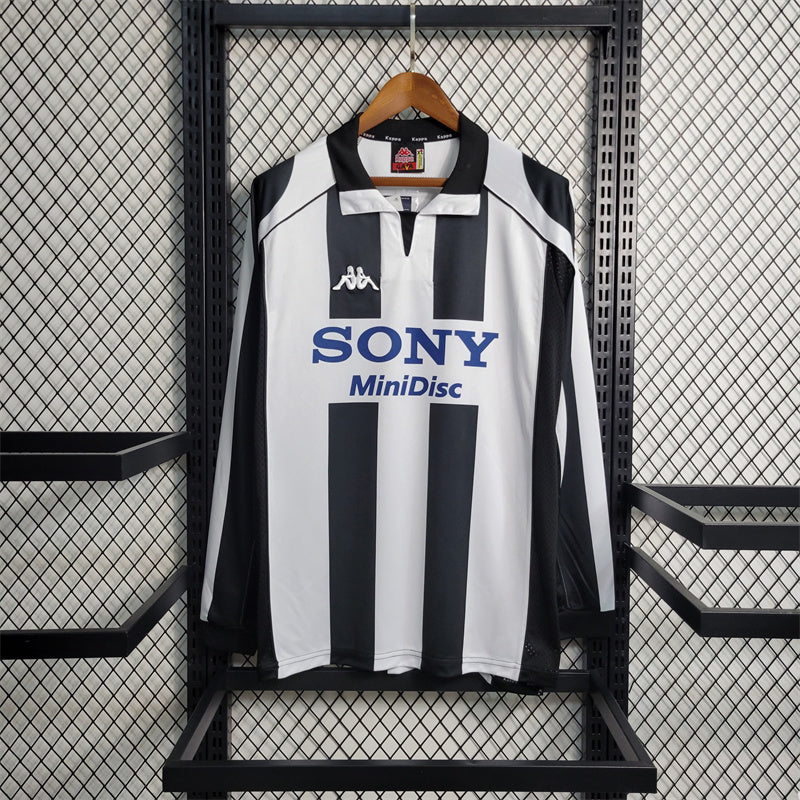 Juventus Jersey 97/98 Long Sleeve history retro Football product image 1