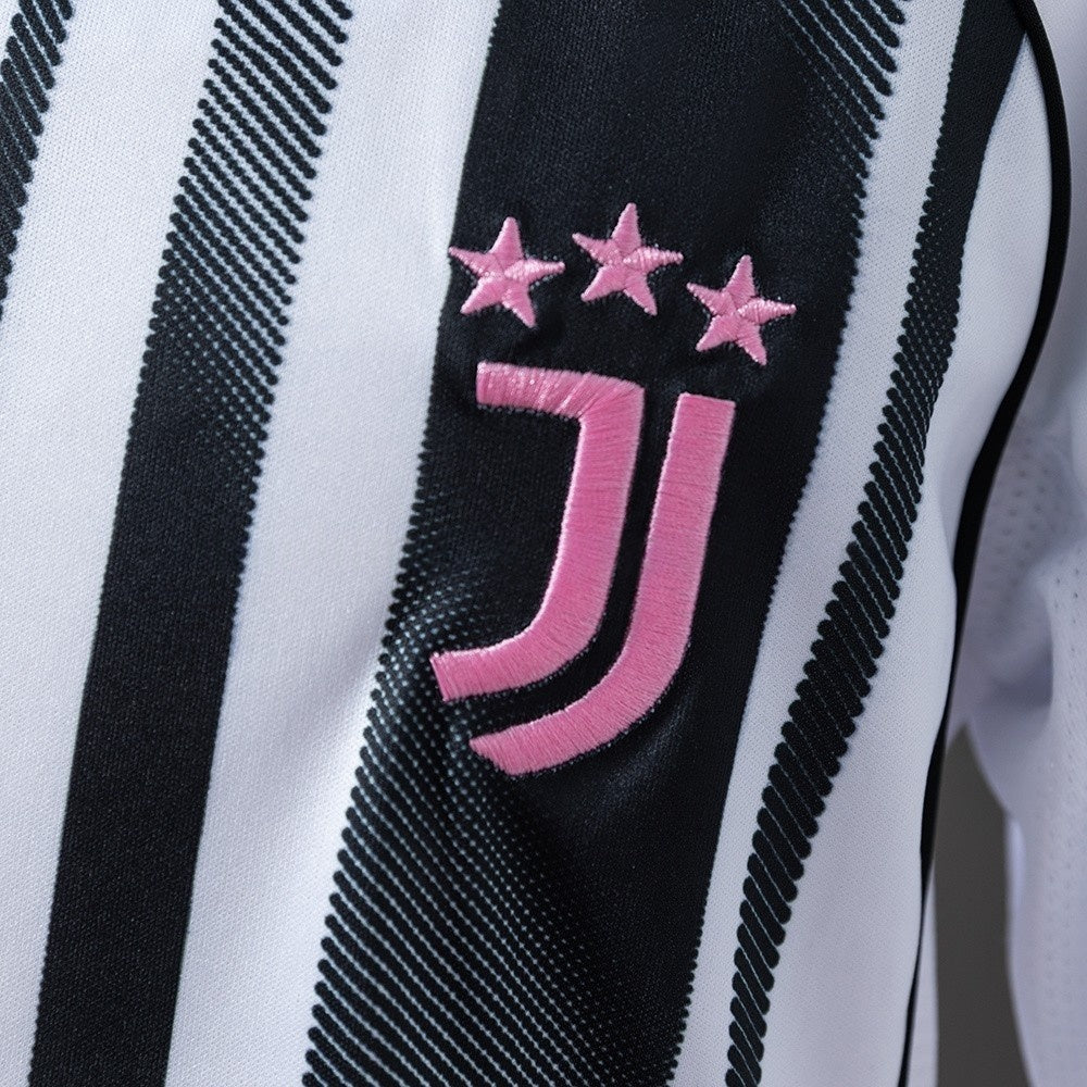 Kids Juventus Jersey 25/26 Home Football Kit product image 7
