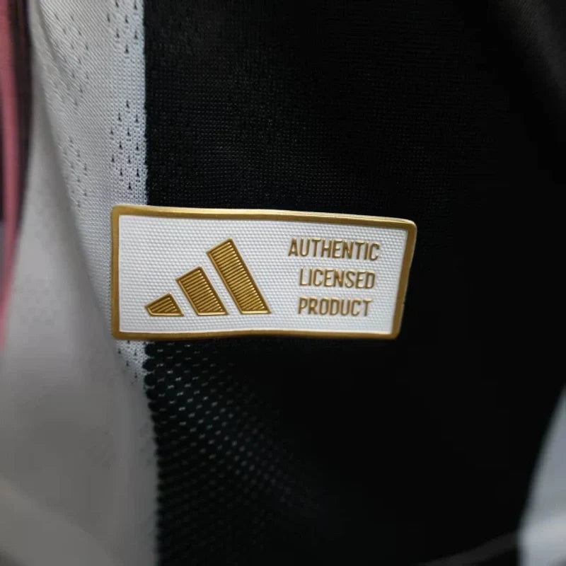 Player Version Juventus Jersey 25/26 Home Football Kit product image 6