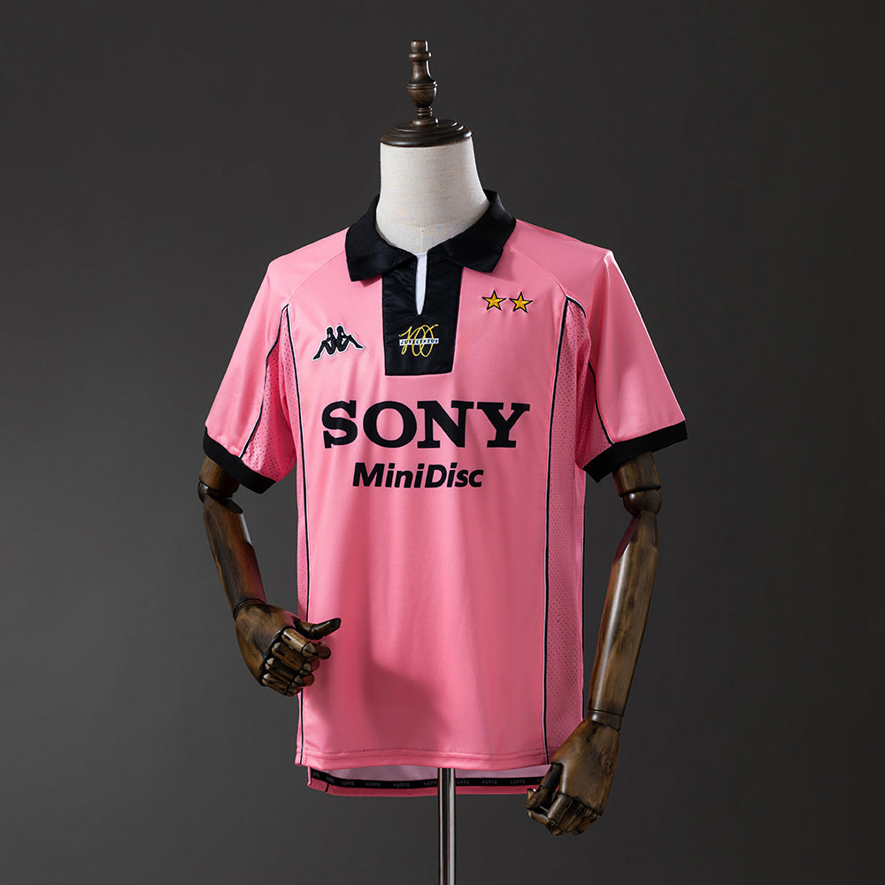 Juventus Jersey 1997/98 Away Retro Kit product image 1