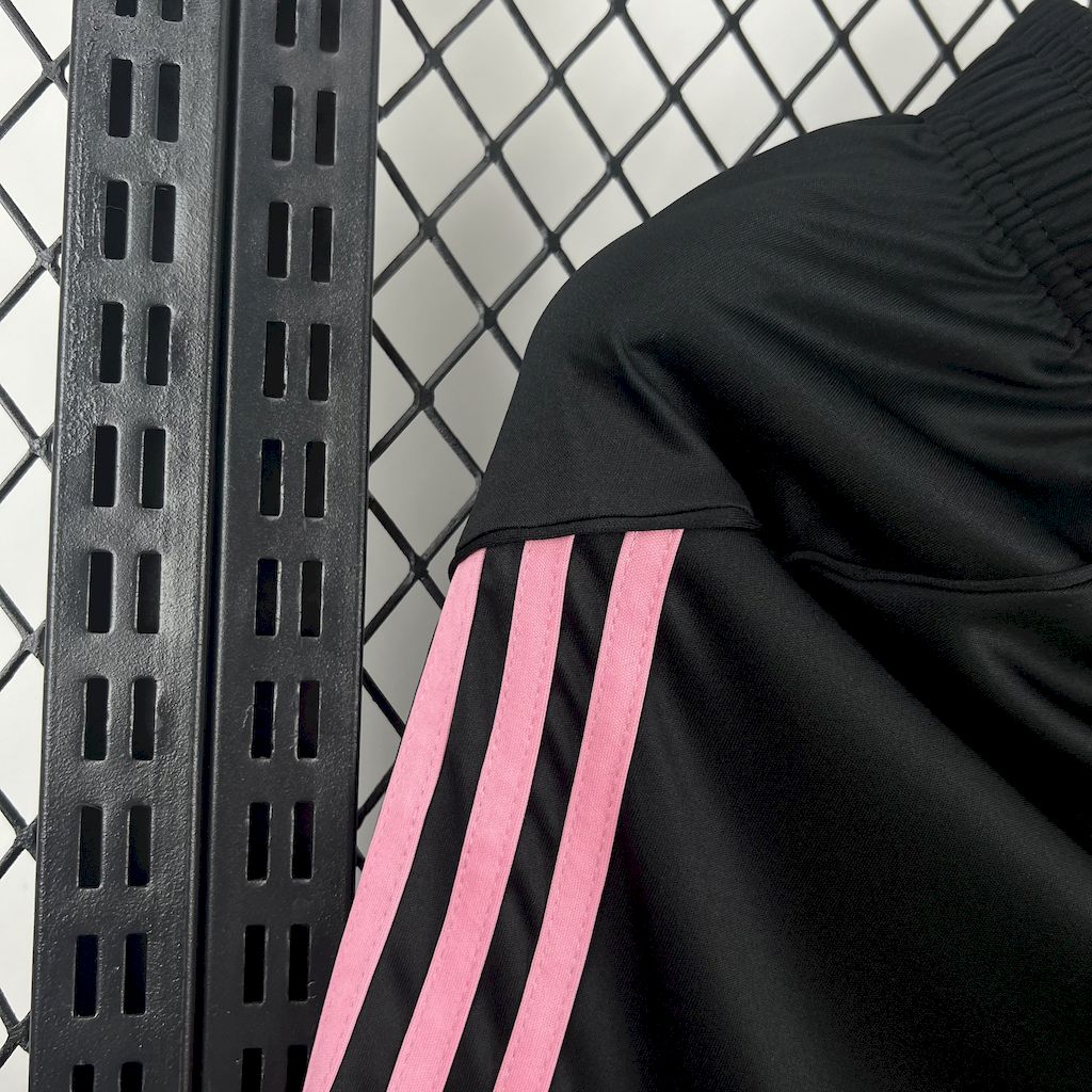 Juventus Shorts 25/26 Home Football Kit Soccer product image 3