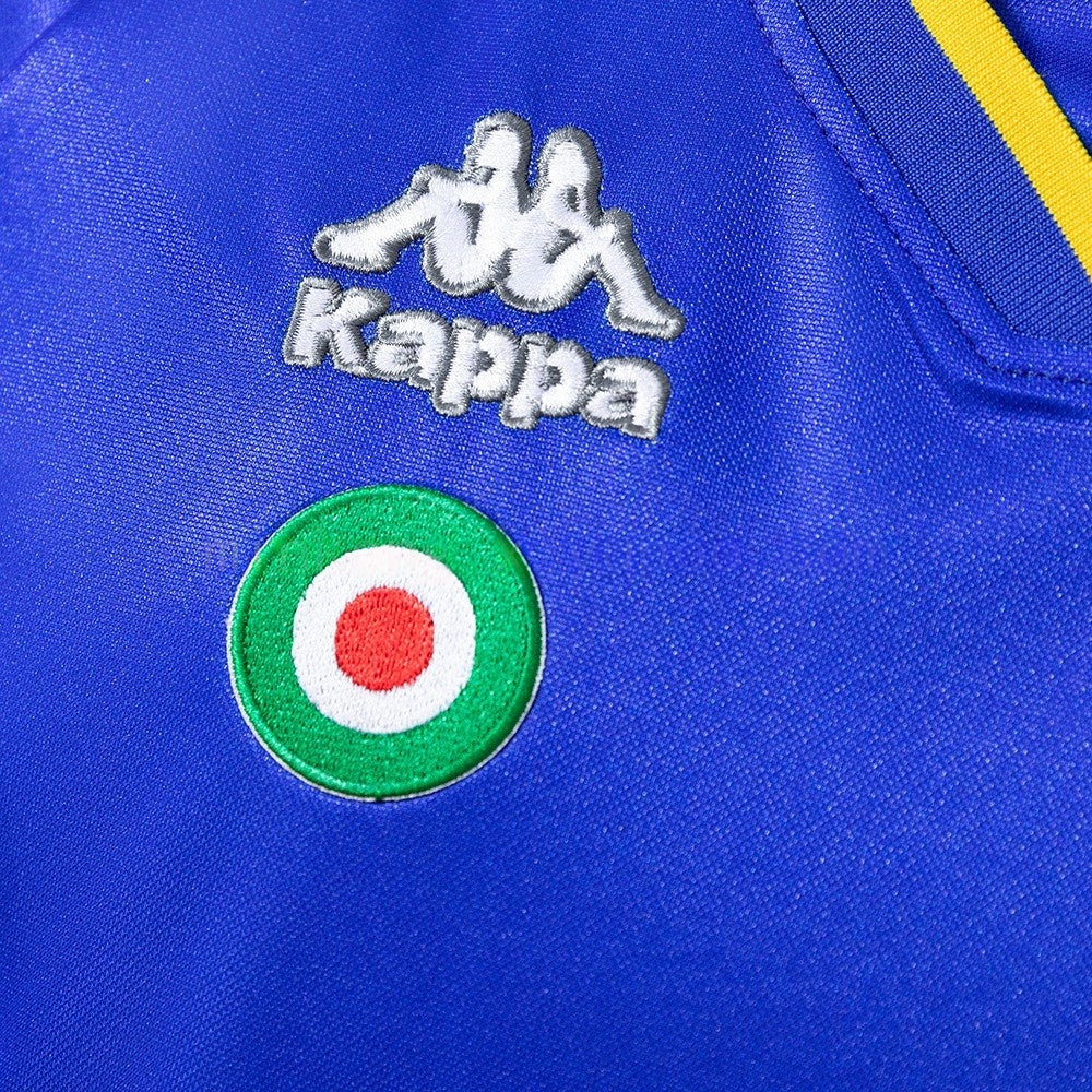 Juventus Jersey 1995-97 Away Retro Football Kit product image 4