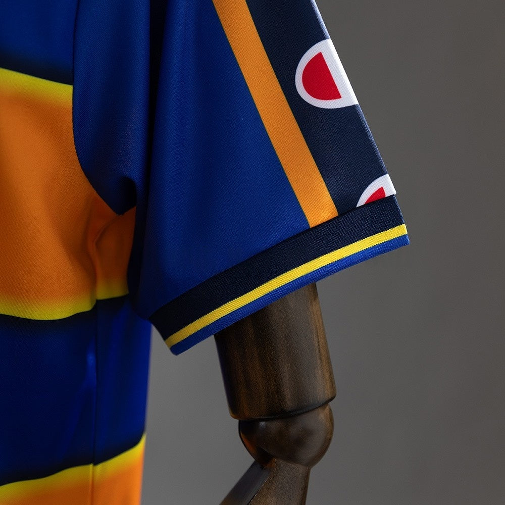 Parma Jersey 2002-03 Home Retro Football Kit product image 3