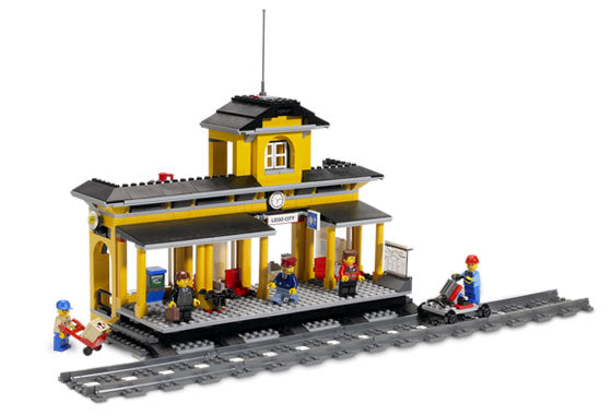 7997 Train Station (Used) LEGO City product image 1, provided for visual reference and product detail review