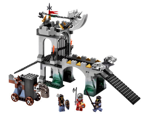 8822 Gargoyle Bridge (Retired) LEGO Castle product image 2, provided for visual reference and product detail review