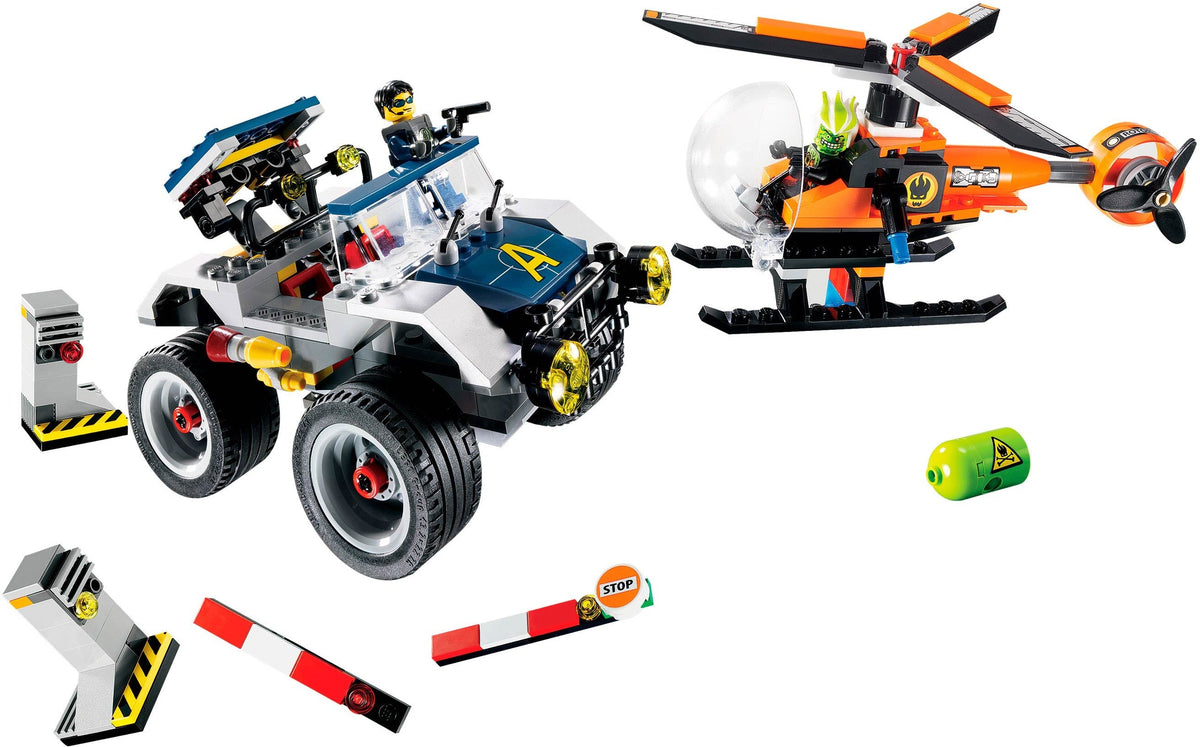 8969 4-Wheeling Pursuit (Retired) LEGO Agents product image 2, provided for visual reference and product detail review