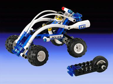 8252 Beach Buster (Certified) LEGO TECHNIC product image 1, provided for visual reference and product detail review
