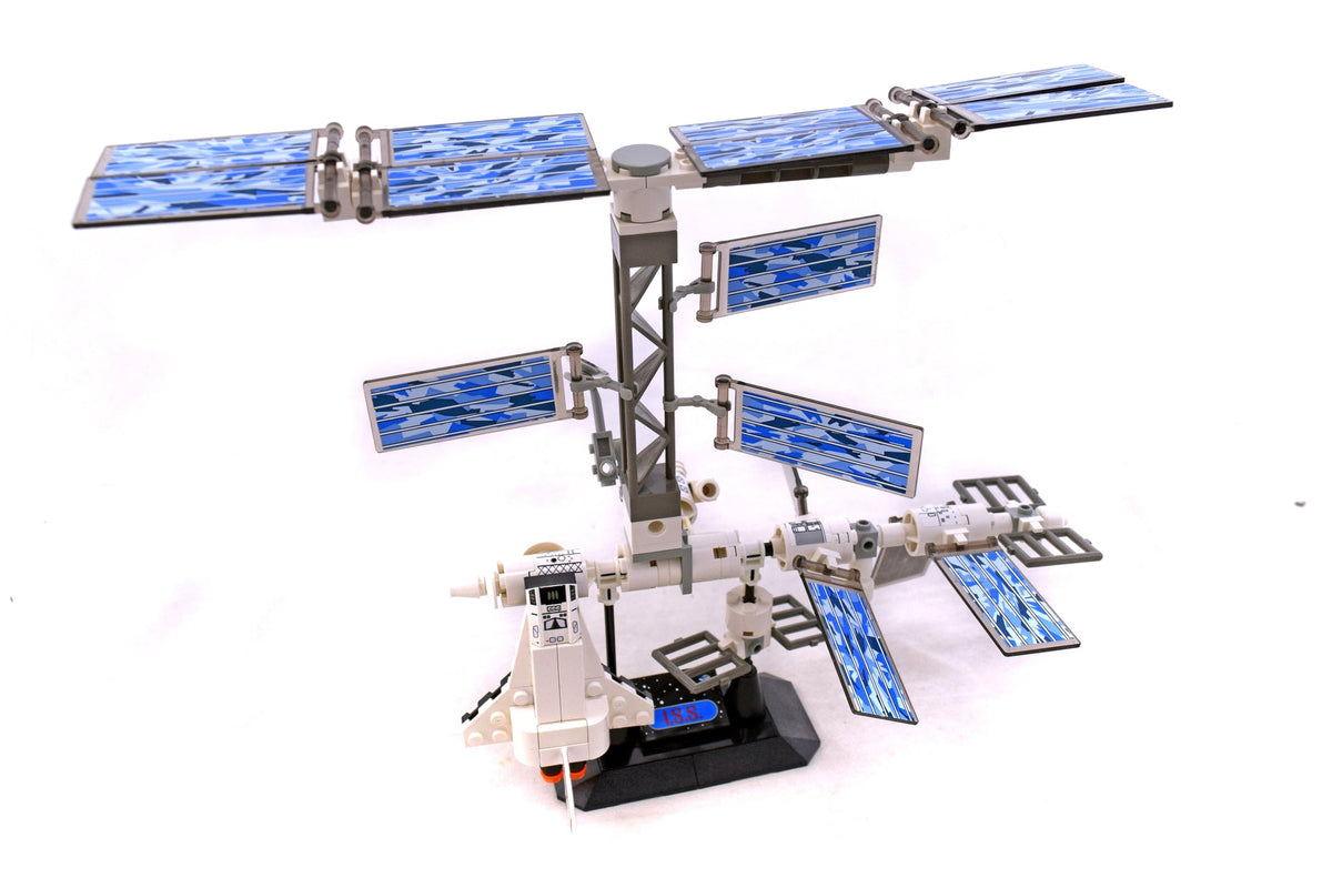 7467 International Space Station (Certified) LEGO Discovery product image 1, provided for visual reference and product