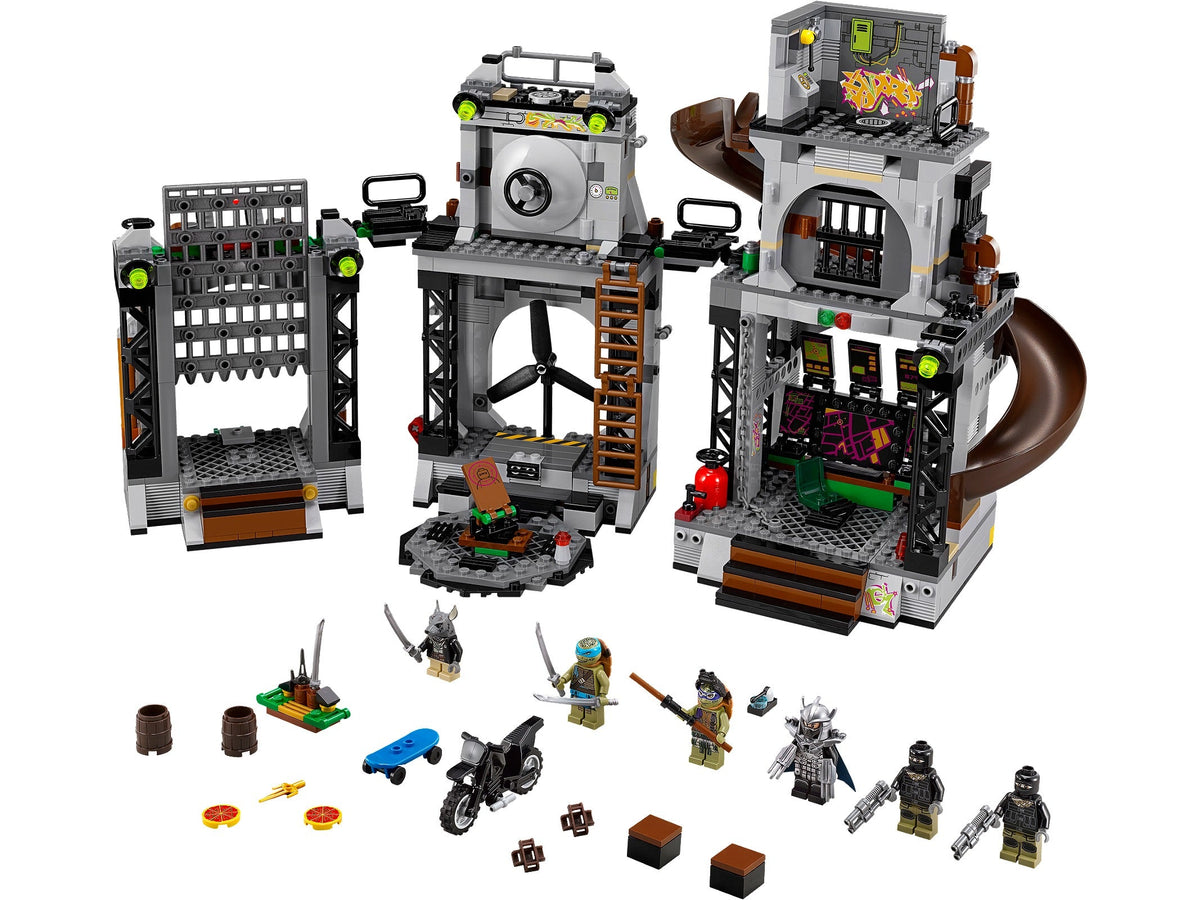 79117 Turtle Lair Invasion (Used) LEGO Teenage Mutant Ninja Turtles product image 1, provided for visual reference and