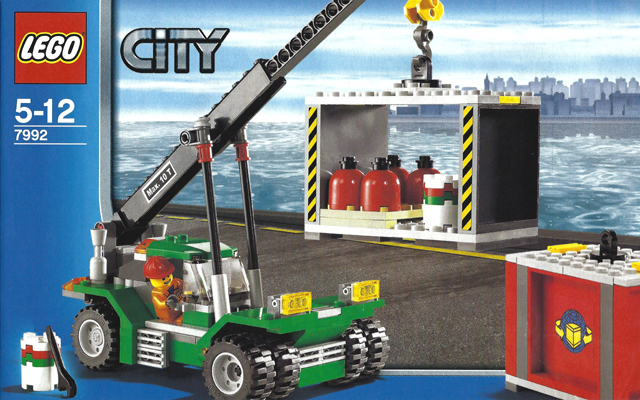 7992 Container Stacker (Used) LEGO City product image 2, provided for visual reference and product detail review