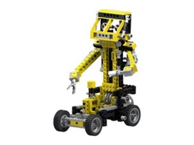 8852 Robot (Used) LEGO TECHNIC product image 1, provided for visual reference and product detail review