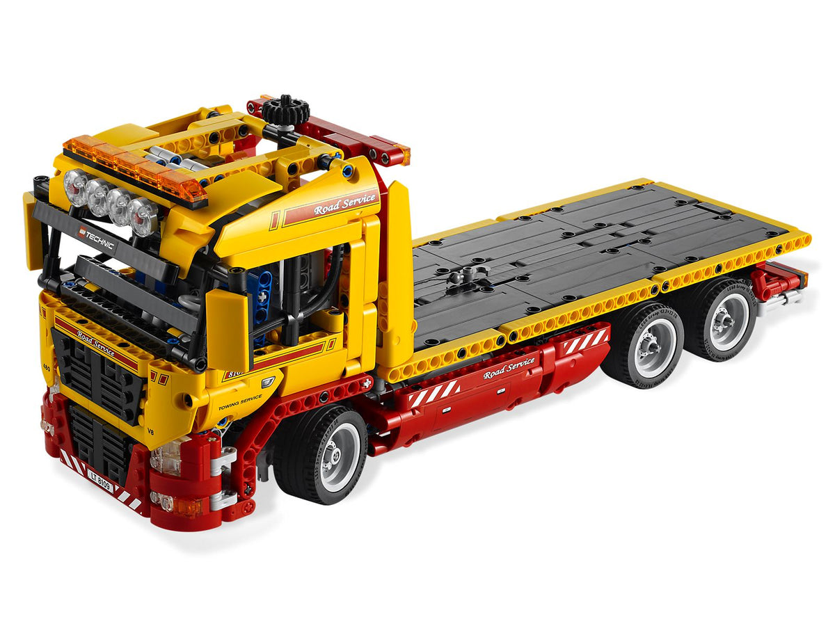 8109 Flatbed Truck (Certified) LEGO TECHNIC product image 1, provided for visual reference and product detail review