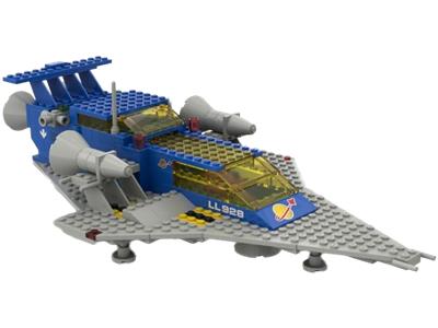 928 Space Cruiser and Moonbase (Used) LEGO Space product image 1, provided for visual reference and product detail review