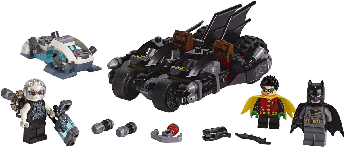 76118 Mr. Freeze Batcycle Battle (Used) LEGO Super Heroes product image 1, provided for visual reference and product detail