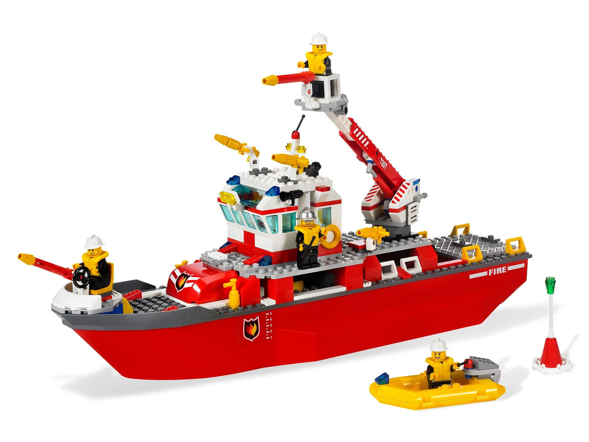 7207 Fire Boat (Used) LEGO City product image 1, provided for visual reference and product detail review