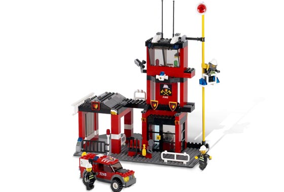 7240 Fire Station (Certified) LEGO City product image 1, provided for visual reference and product detail review