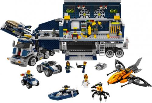 8635 Mobile Command Center (Certified) LEGO Agents product image 1, provided for visual reference and product detail review