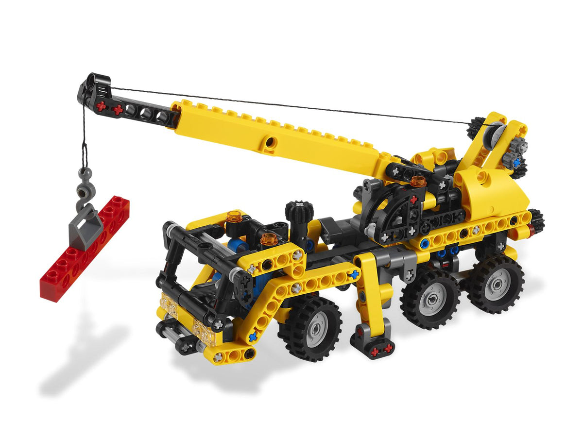 8067 Mini Mobile Crane (Certified) LEGO TECHNIC product image 1, provided for visual reference and product detail review
