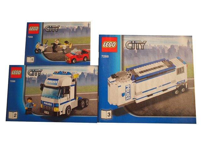 7288 Mobile Police Unit (Used) LEGO City product image 2, provided for visual reference and product detail review