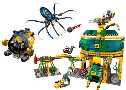 7775 Aquabase Invasion (Certified) LEGO Aquazone product image 1, provided for visual reference and product detail review