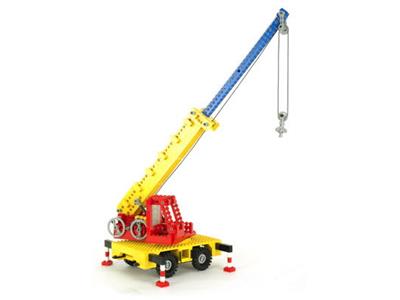 955 Mobile Crane (Used) LEGO TECHNIC product image 1, provided for visual reference and product detail review