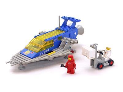 924 Space Cruiser (Used) LEGO Space product image 1, provided for visual reference and product detail review