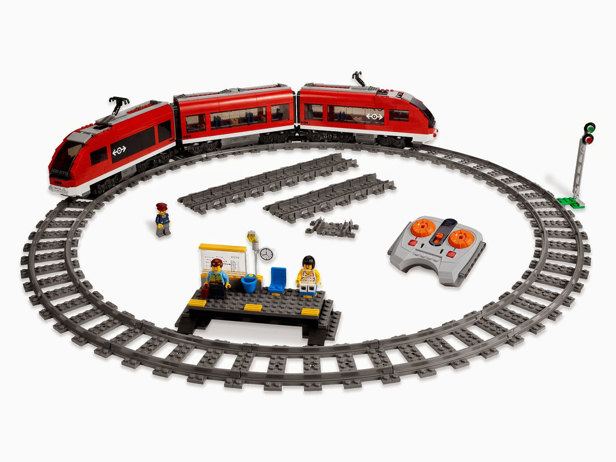 7938 Passenger Train (Used) LEGO City product image 1, provided for visual reference and product detail review