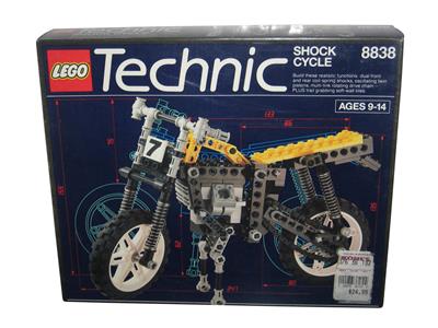 8838 Shock Cycle (Retired) LEGO TECHNIC product image 1, provided for visual reference and product detail review
