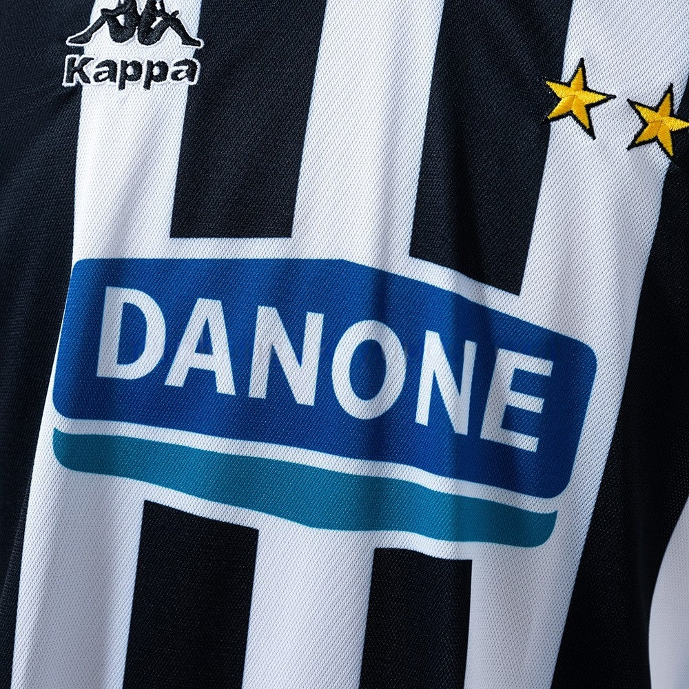 Juventus Jersey 1994-95 Home Retro Football Kit product image 6