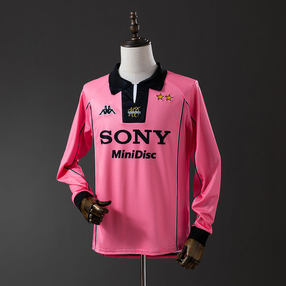 Juventus Jersey 1997/98 Away Retro Kit Long Sleeves product image 1
