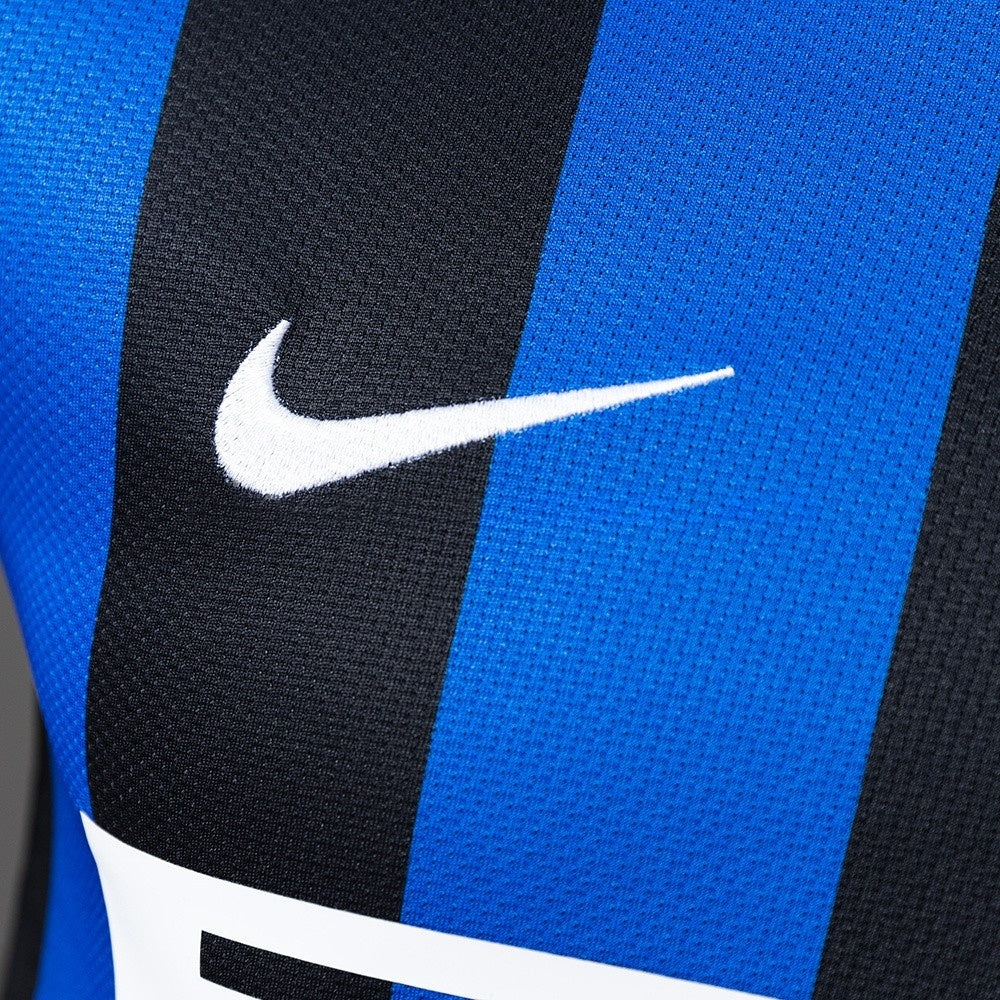 Inter Milan Jersey 2009-10 Home Retro Football Kit Player product image 4
